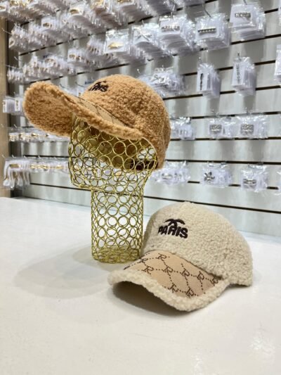 Gorra Peluche Paris