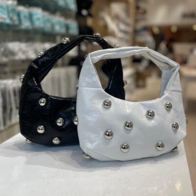 Cartera Tachas