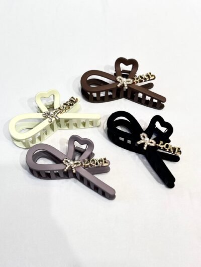 Broche Love