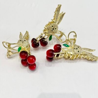 Broche Conejo Cereza