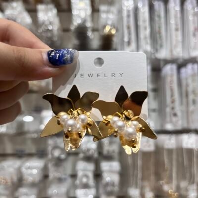 Aros Dorados Flores Petalos Abiertos