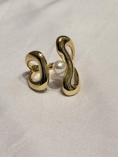 V25 04  Anillo U perla