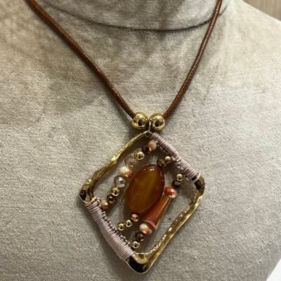 Collar Canutilos Marron