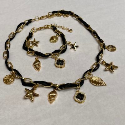 Collar y Pulsera Charms Black  & Golden