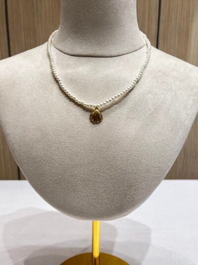 Collar Perlas Dije Dorado