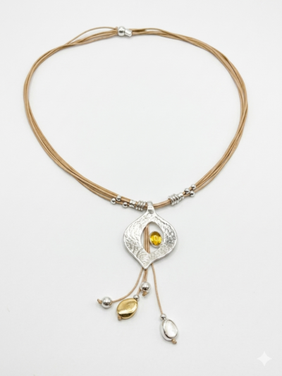 Collar largo de hoja dorada