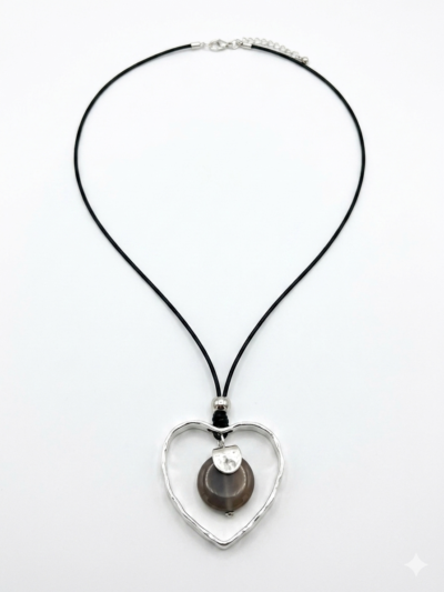 Collar largo de corazon