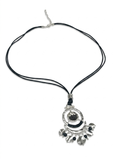 Collar Dije Negro