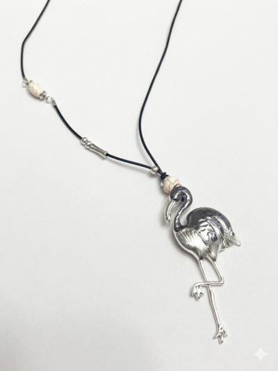 Collar Largo de Cisne